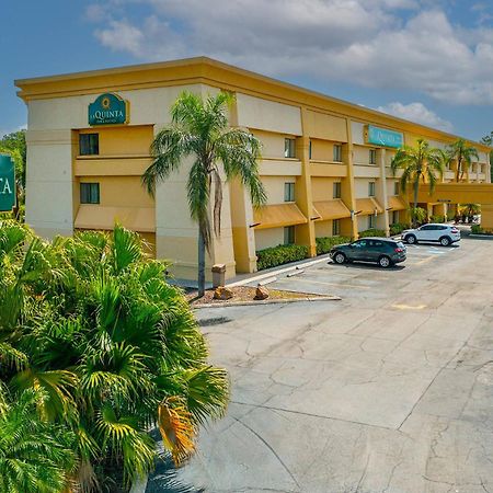 Hotel La Quinta By Wyndham Tampa Brandon West à Heartland Extérieur photo