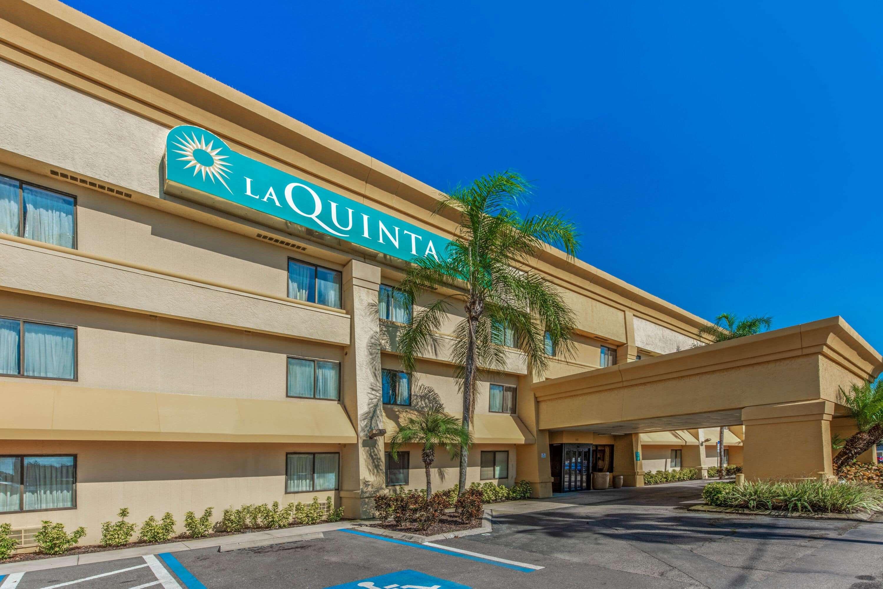 Hotel La Quinta By Wyndham Tampa Brandon West à Heartland Extérieur photo