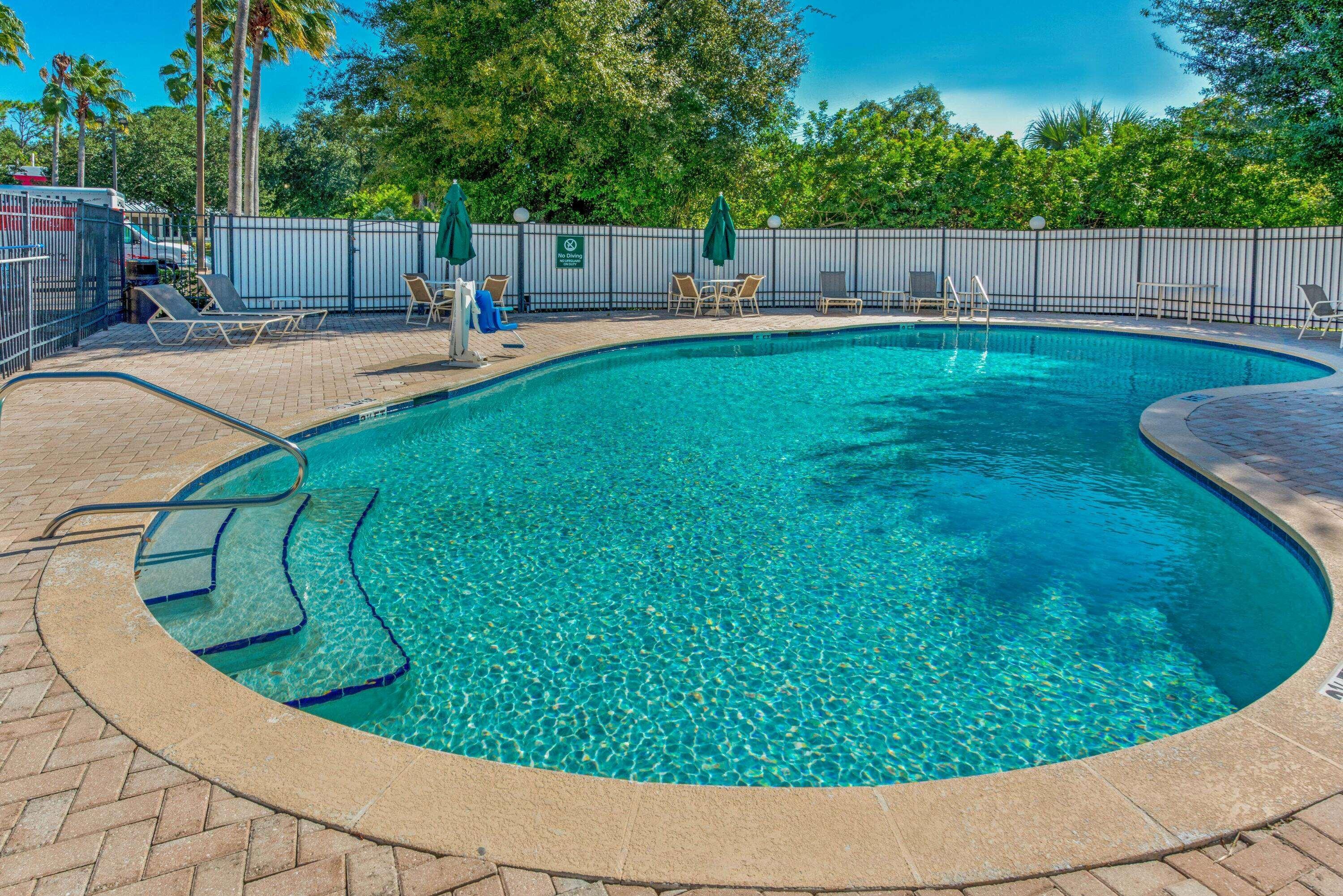 Hotel La Quinta By Wyndham Tampa Brandon West à Heartland Extérieur photo