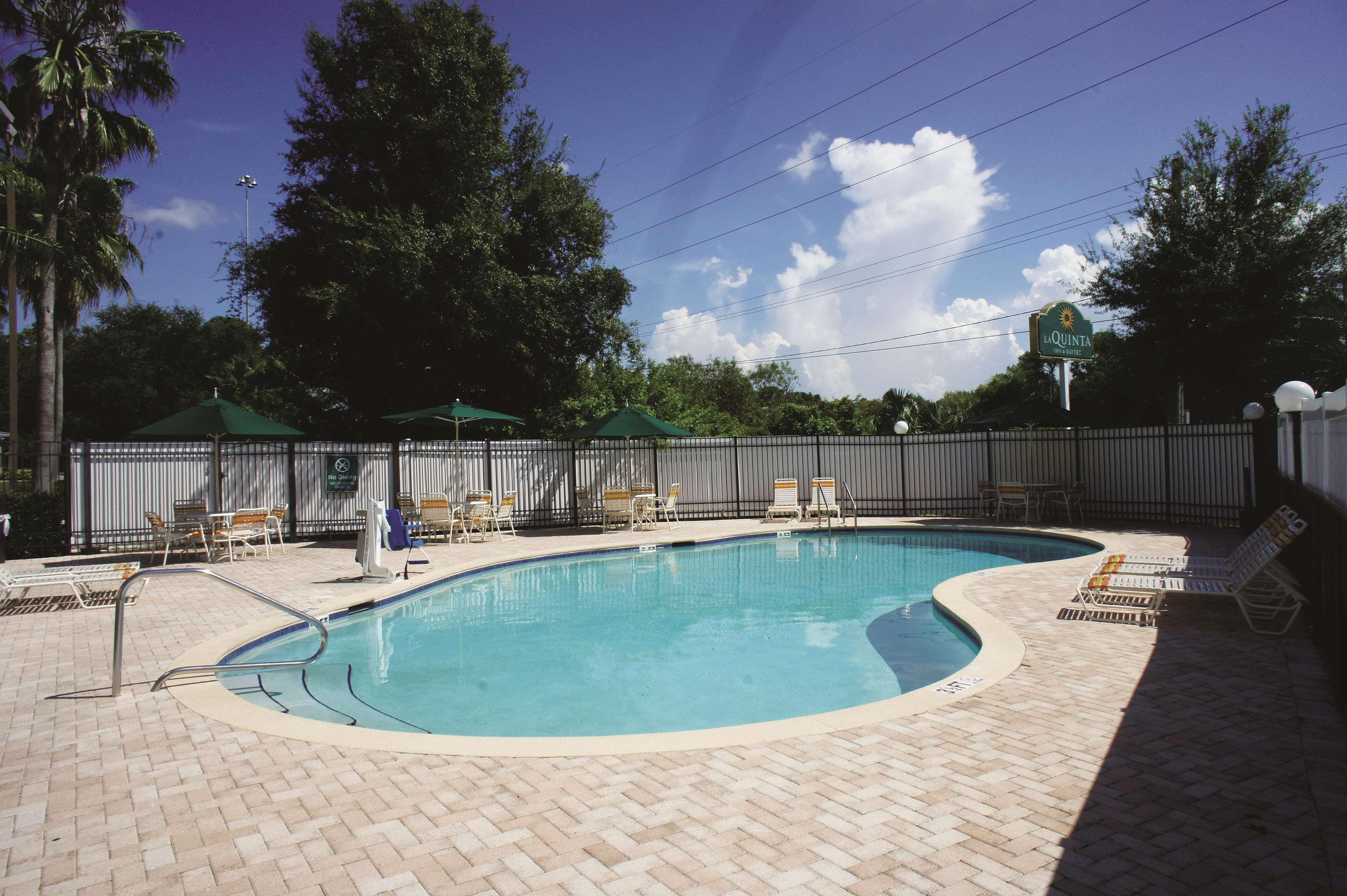 Hotel La Quinta By Wyndham Tampa Brandon West à Heartland Extérieur photo