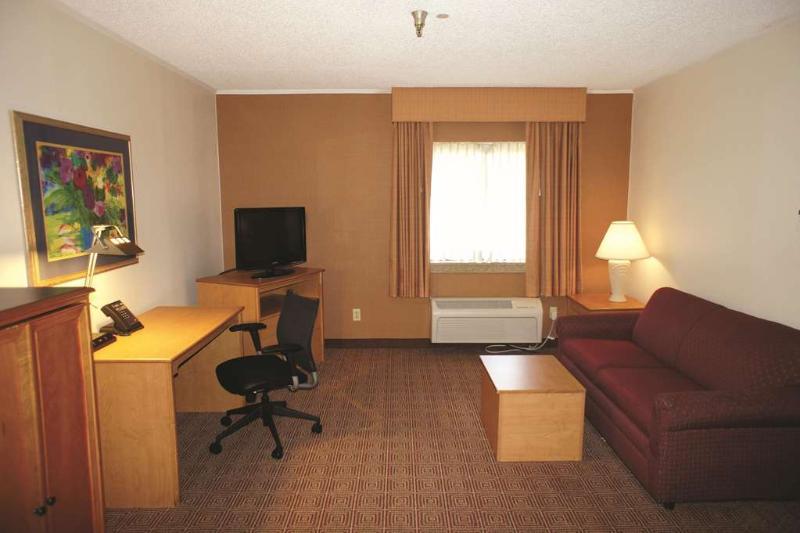 Hotel La Quinta By Wyndham Tampa Brandon West à Heartland Extérieur photo